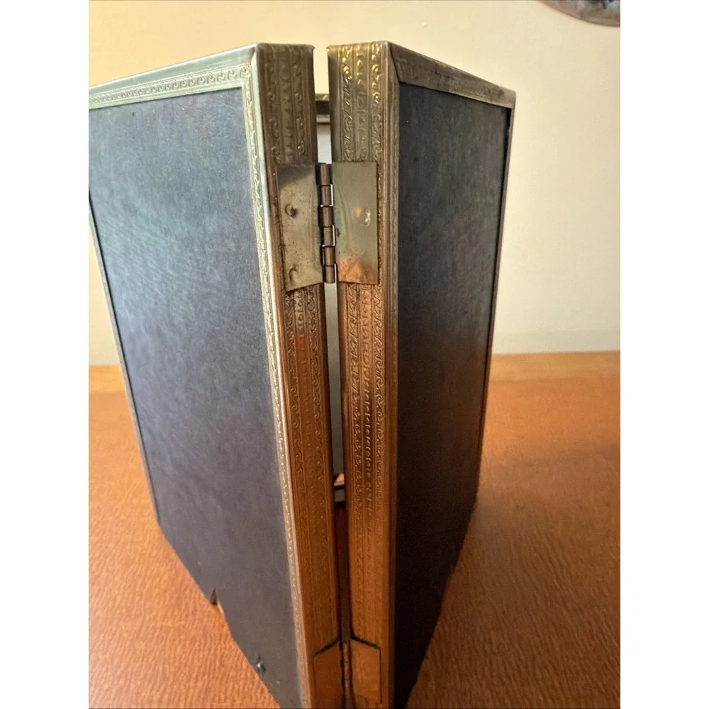 Vtg Brass Glass Trifold Picture Frame Holds 3 5